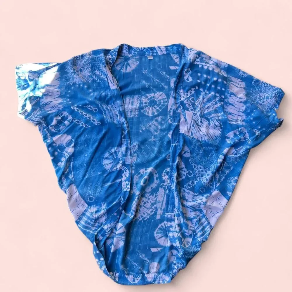 Blue and white tie-dye kimono